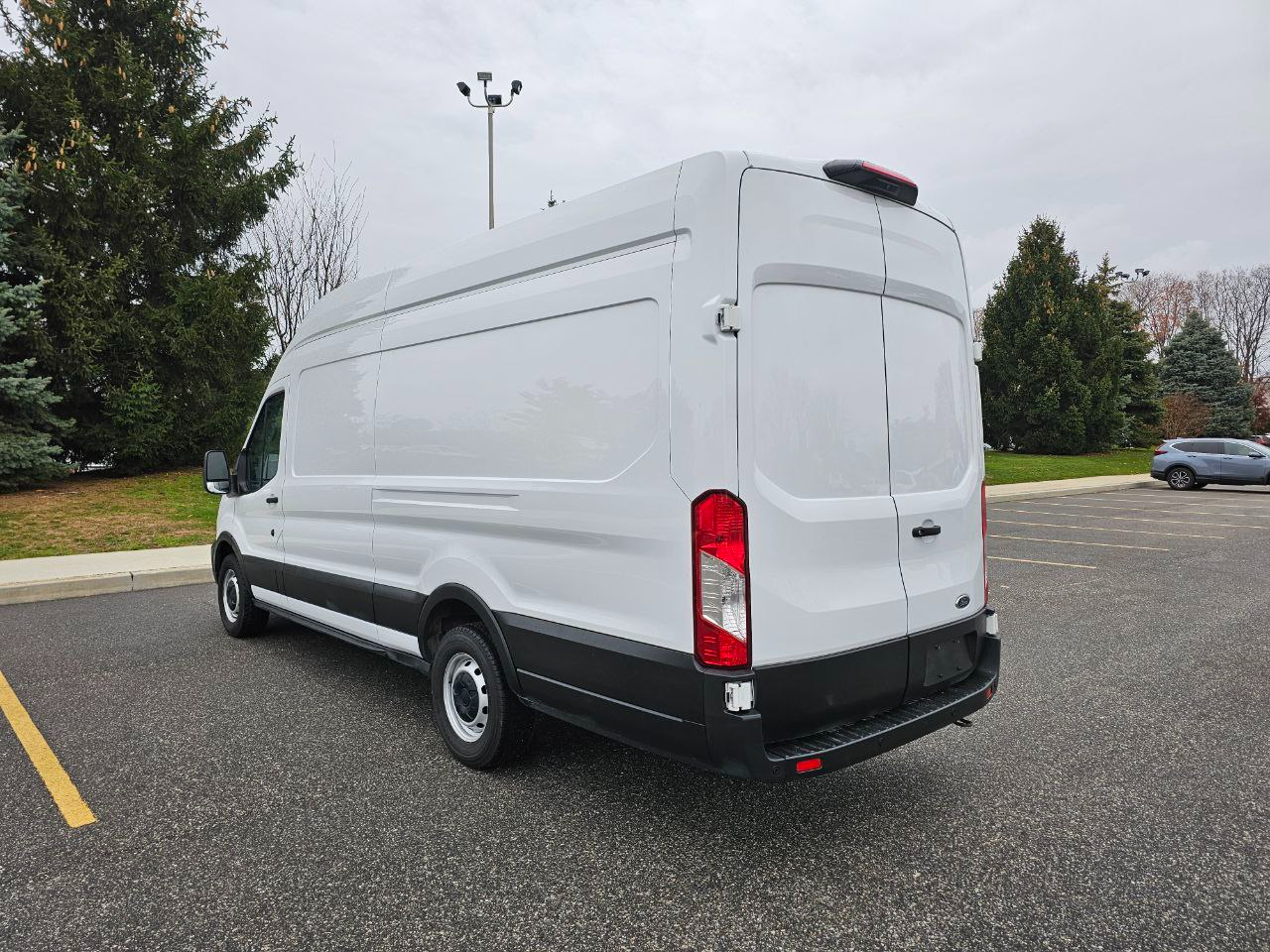 2023 Ford Transit Van photo 2