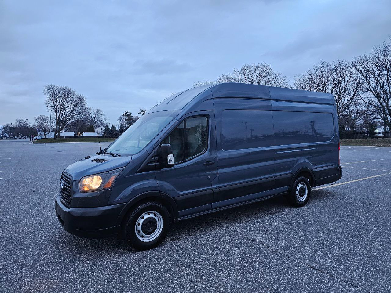 Ford Transit 250 Van High Roof w/Sliding Pass. 148-in. WB EL 2019