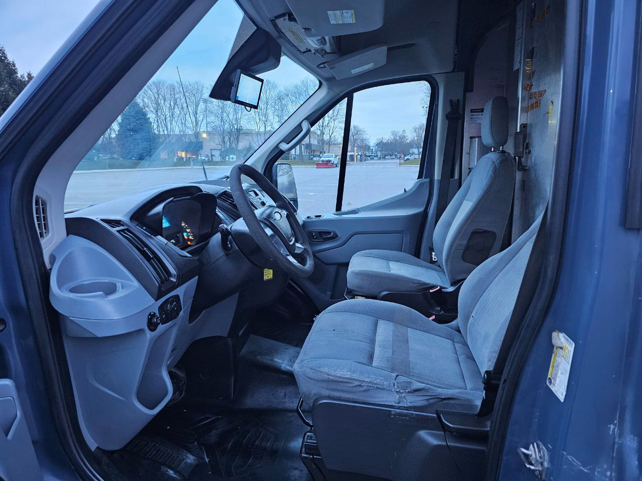 Ford Transit 250 Van High Roof w/Sliding Pass. 148-in. WB EL 2019