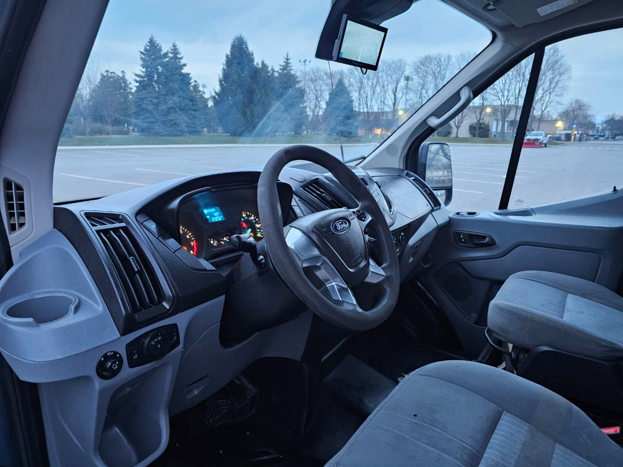 Ford Transit 250 Van High Roof w/Sliding Pass. 148-in. WB EL 2019