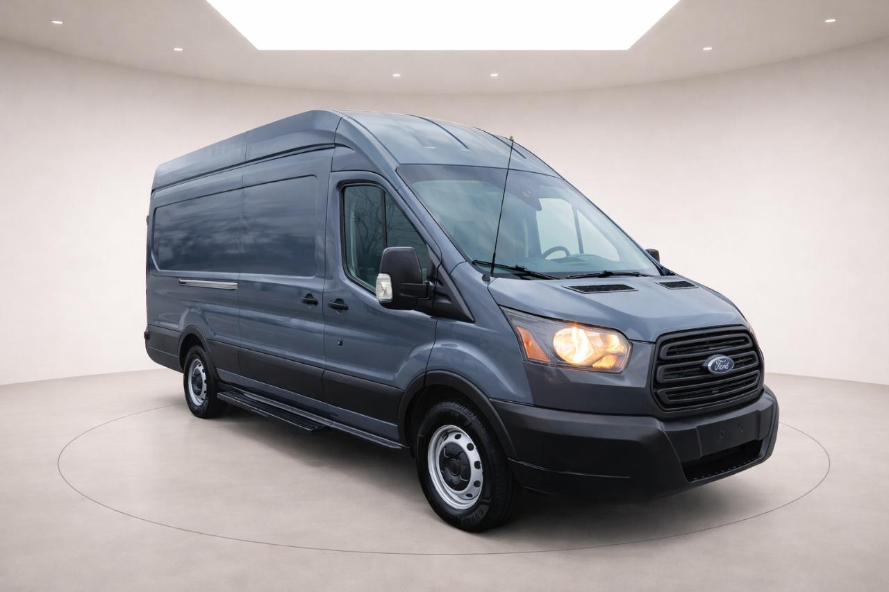 Ford Transit 250 Van High Roof w/Sliding Pass. 148-in. WB EL 2019