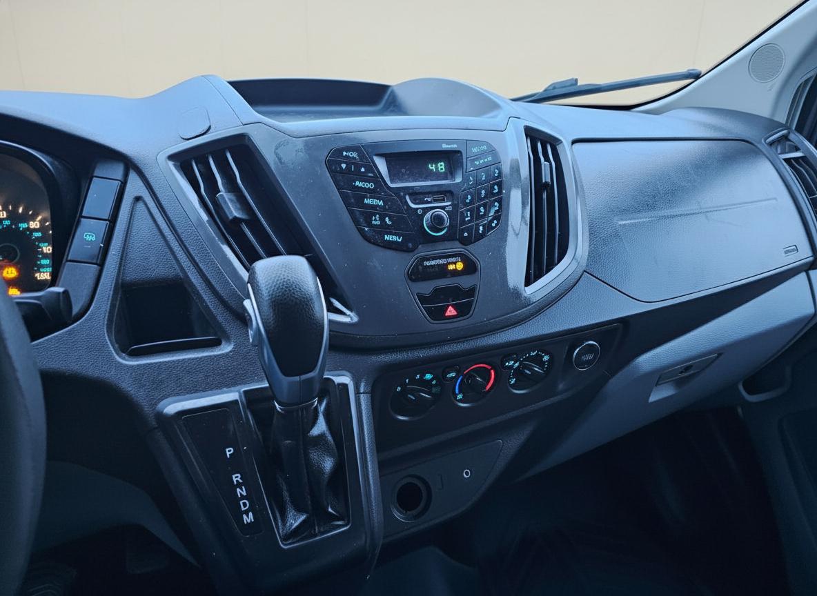 Ford Transit 250 Van High Roof w/Sliding Pass. 148-in. WB EL 2019