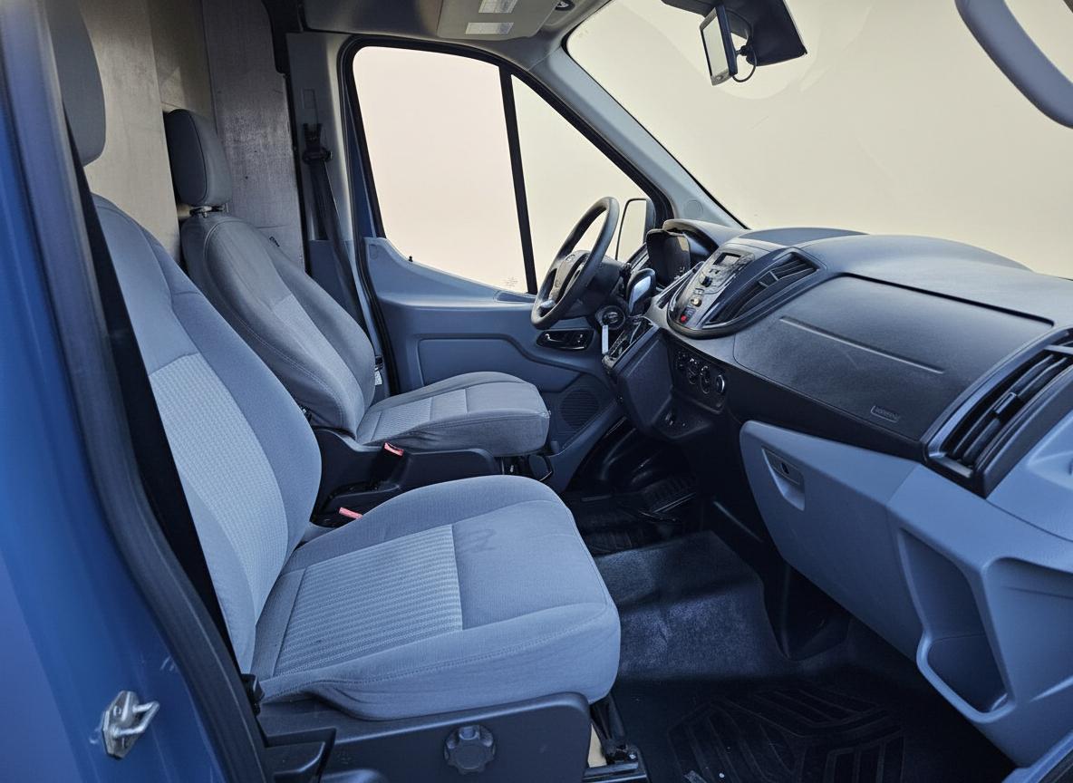 Ford Transit 250 Van High Roof w/Sliding Pass. 148-in. WB EL 2019