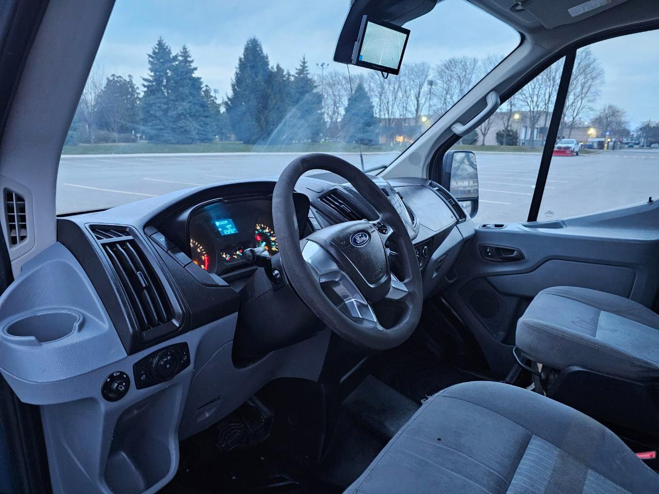 Ford Transit 250 Van High Roof w/Sliding Pass. 148-in. WB EL 2019