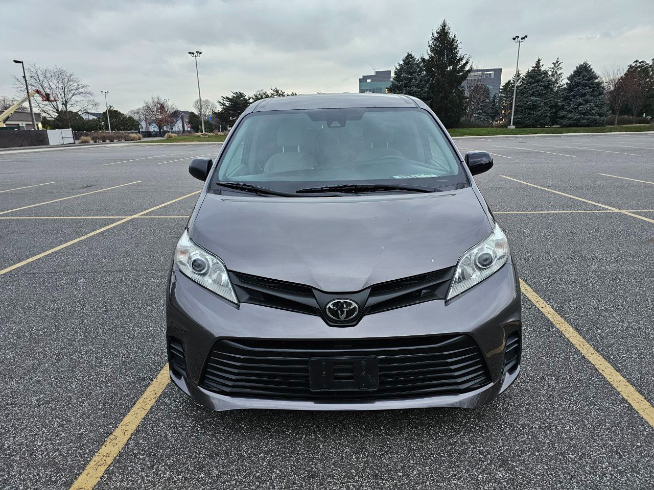 Toyota Sienna LE 7-Passenger Mobility 2020