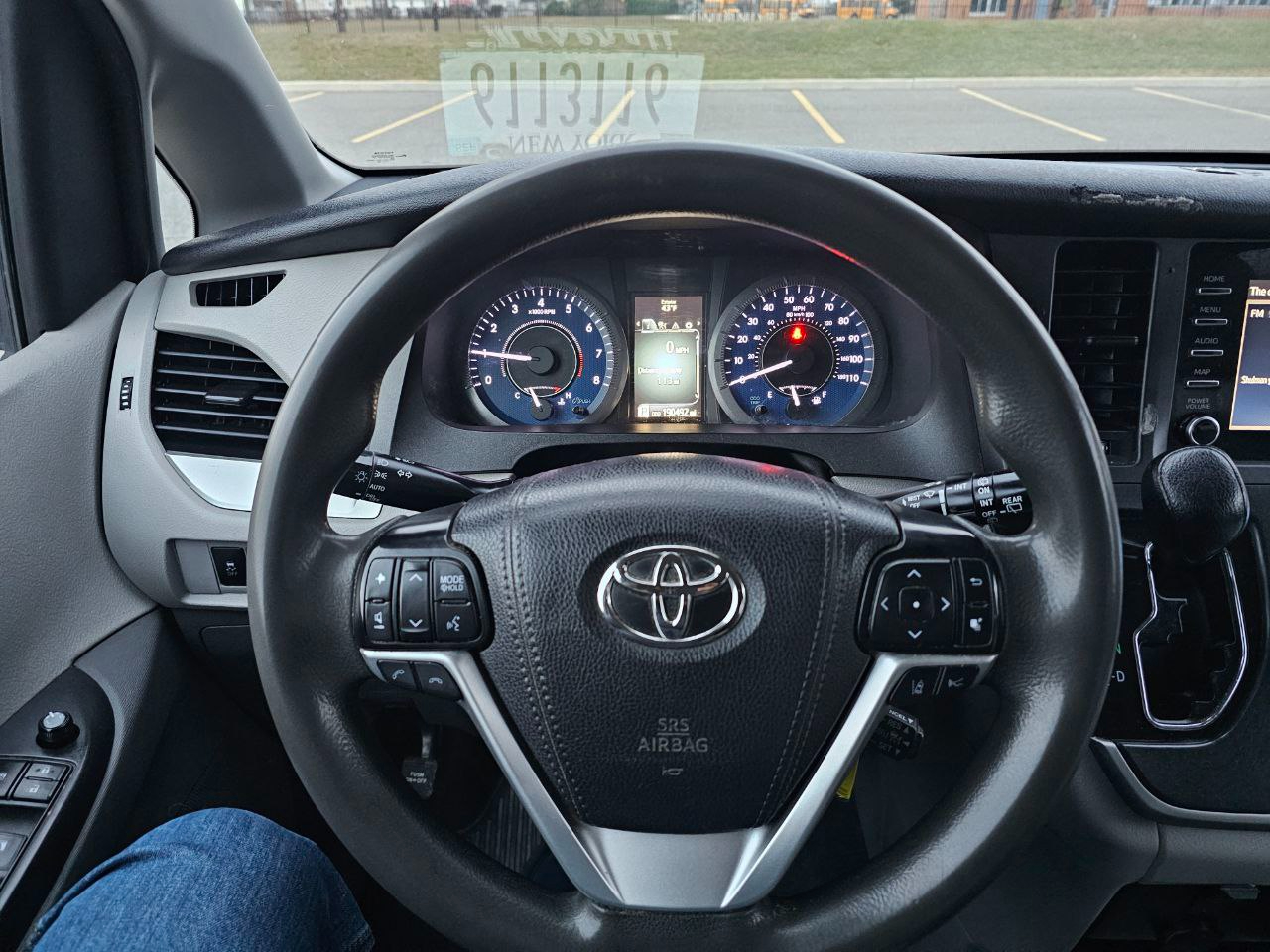 Toyota Sienna LE 7-Passenger Mobility 2020