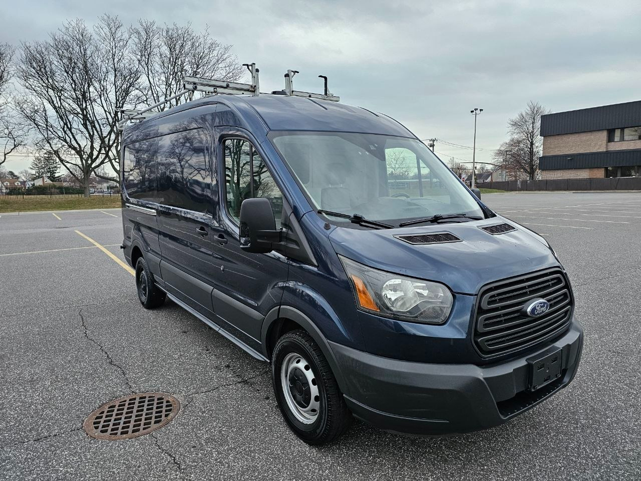 Ford Transit 350 Van Med. Roof w/Sliding Pass. 148-in. WB 2016