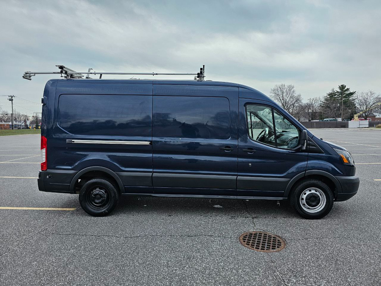 Ford Transit 350 Van Med. Roof w/Sliding Pass. 148-in. WB 2016