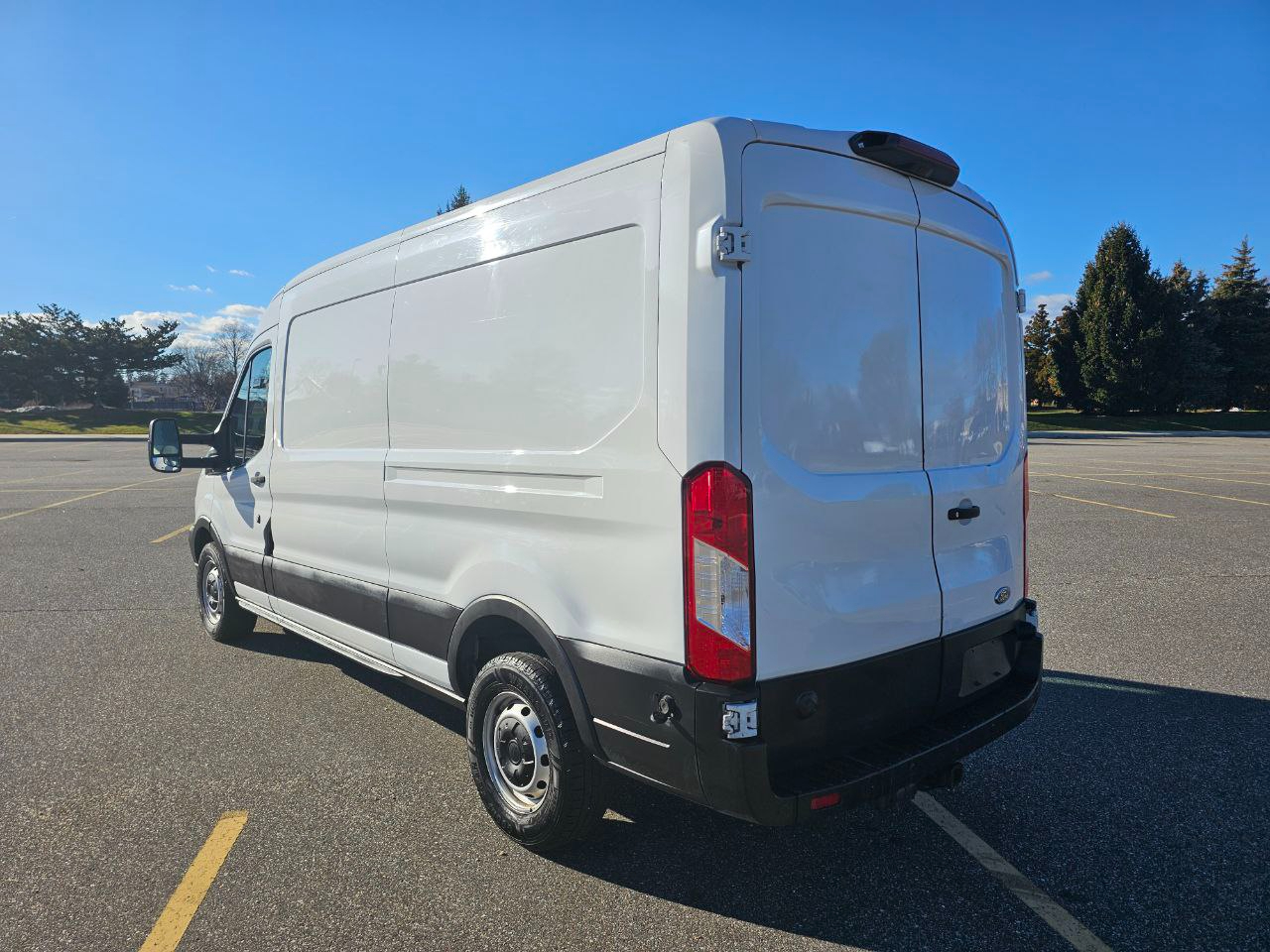 Ford Transit 350 Van Med. Roof w/Sliding Pass. 148-in. WB 2019