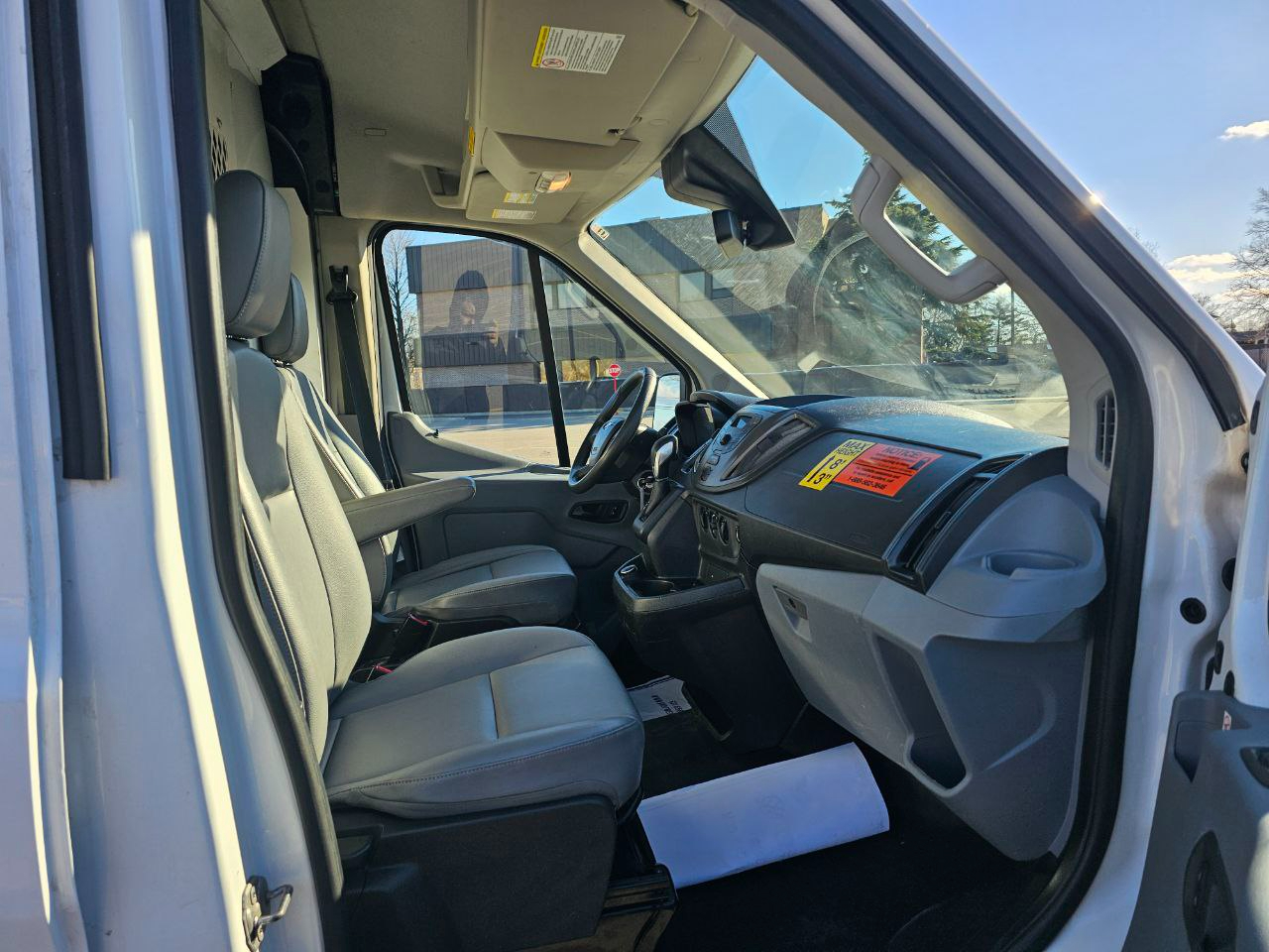 Ford Transit 350 Van Med. Roof w/Sliding Pass. 148-in. WB 2019