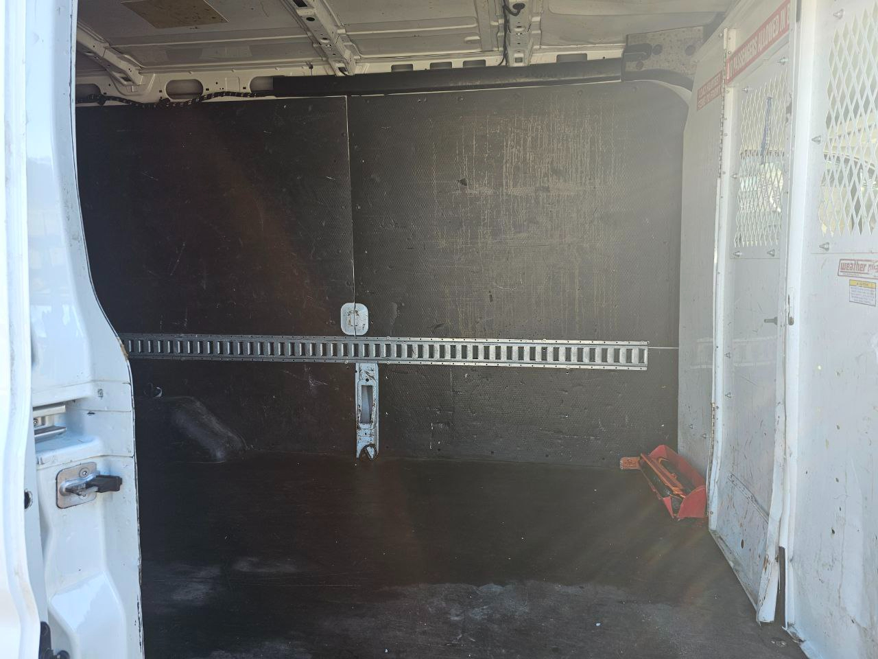 Ford Transit 350 Van Med. Roof w/Sliding Pass. 148-in. WB 2019