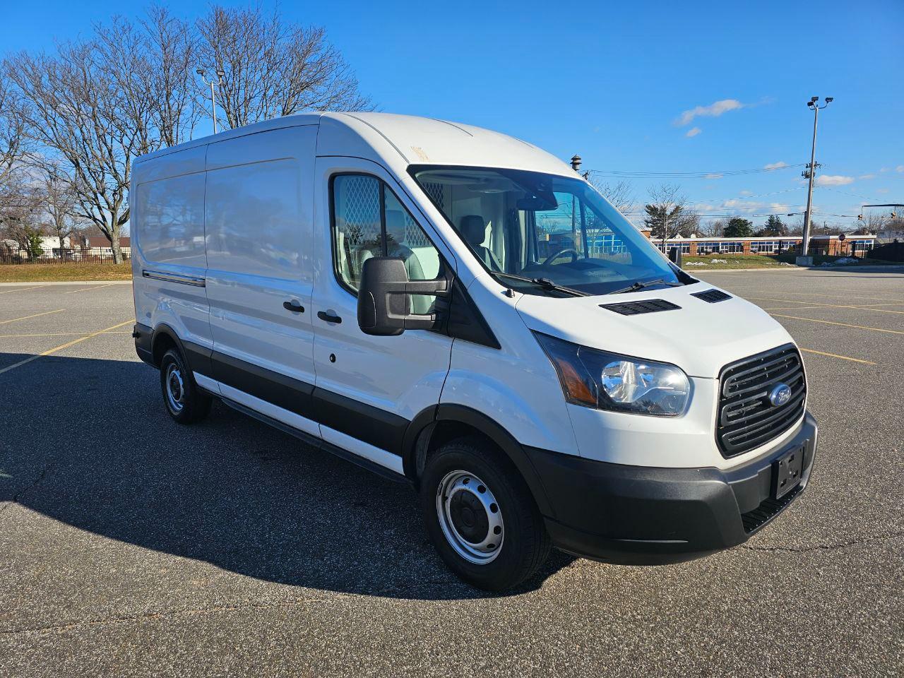 Ford Transit 350 Van Med. Roof w/Sliding Pass. 148-in. WB 2019