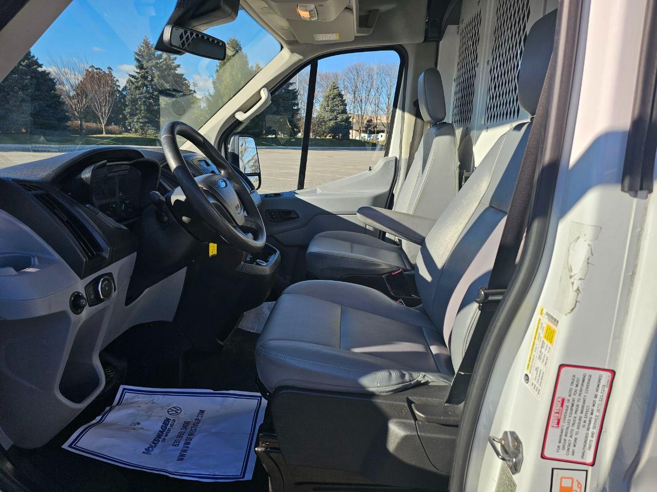 Ford Transit 350 Van Med. Roof w/Sliding Pass. 148-in. WB 2019