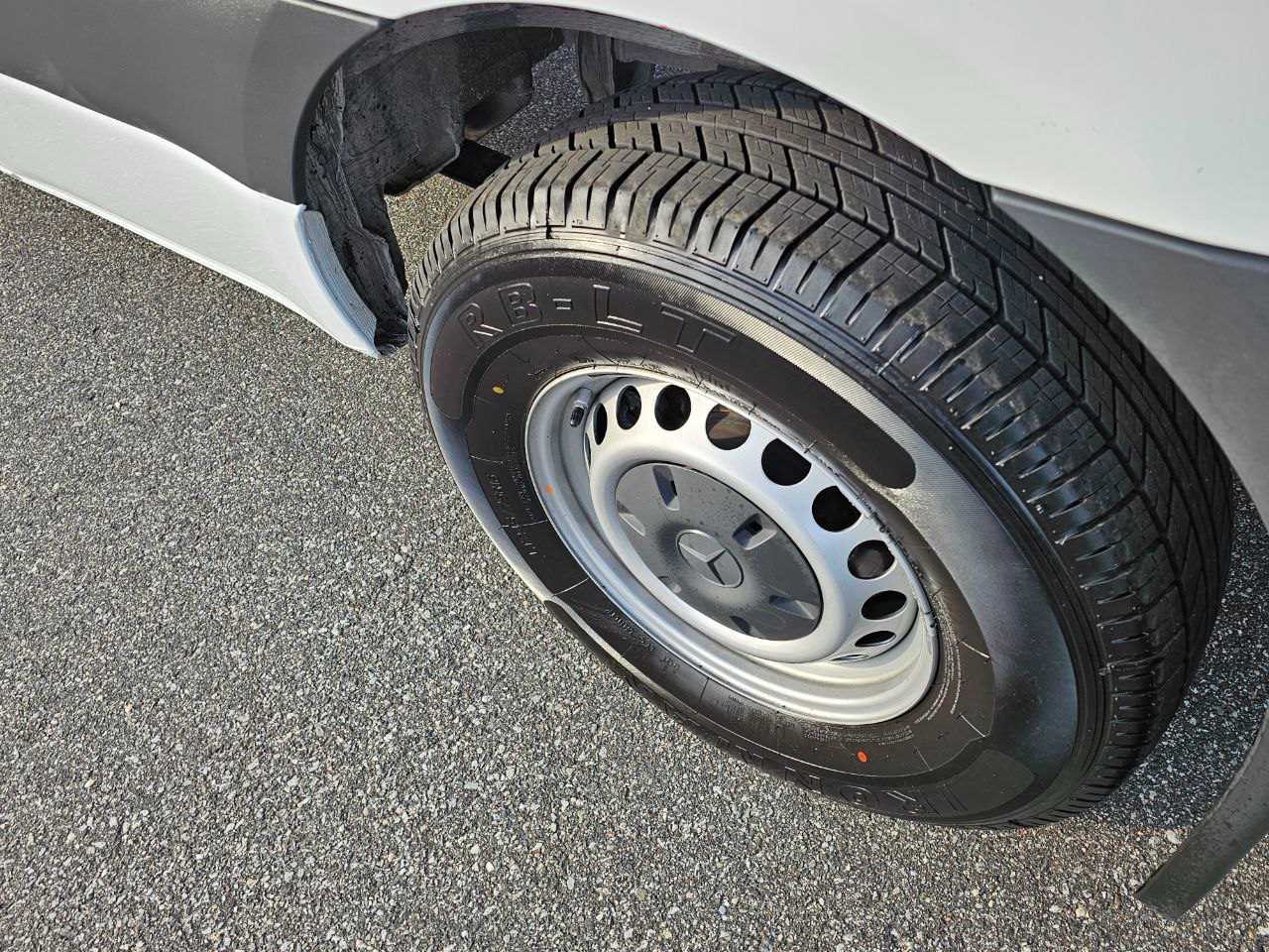 Mercedes-Benz Sprinter 2500 170-in. WB 2024