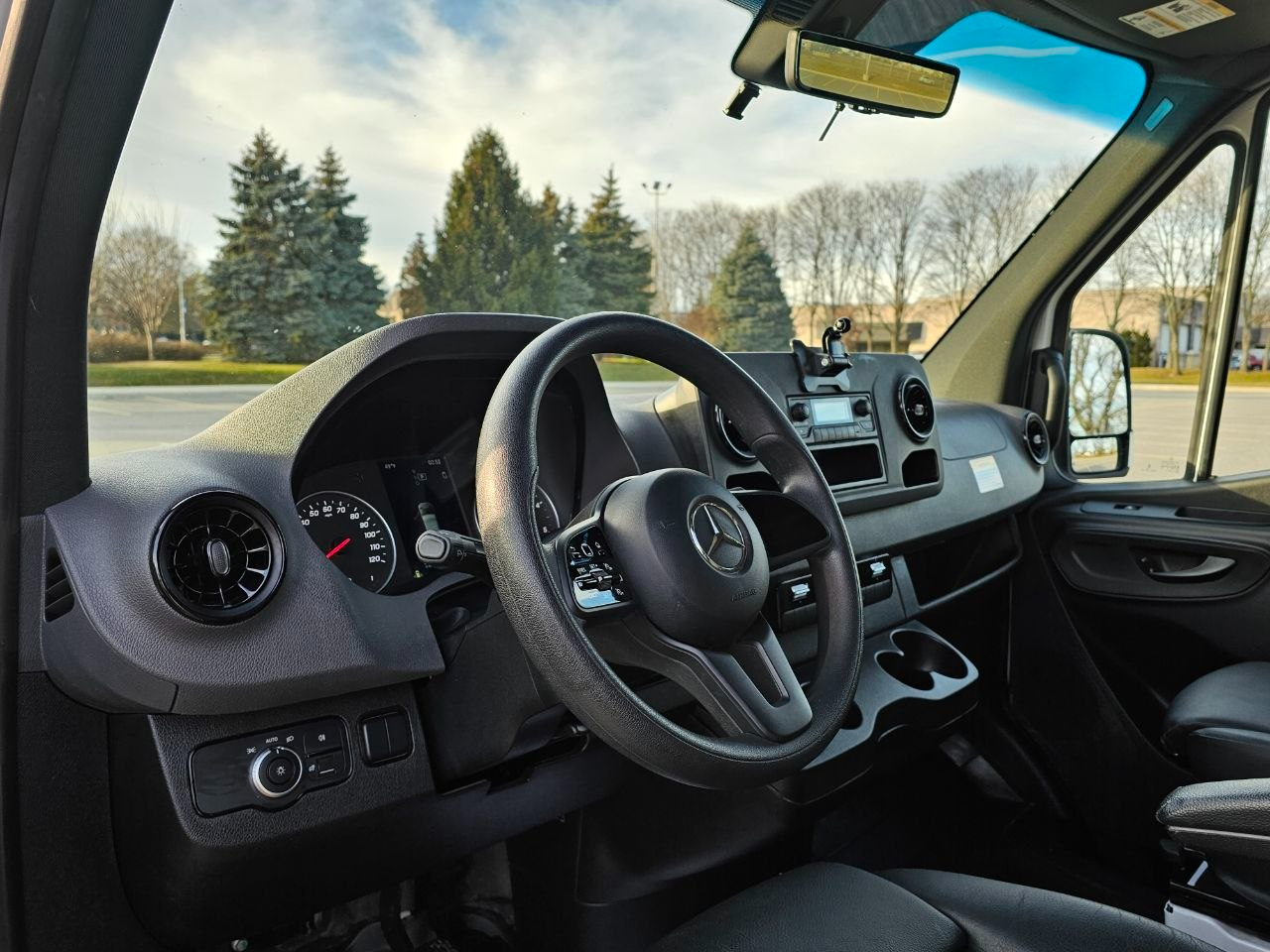 Mercedes-Benz Sprinter 2500 170-in. WB 2024