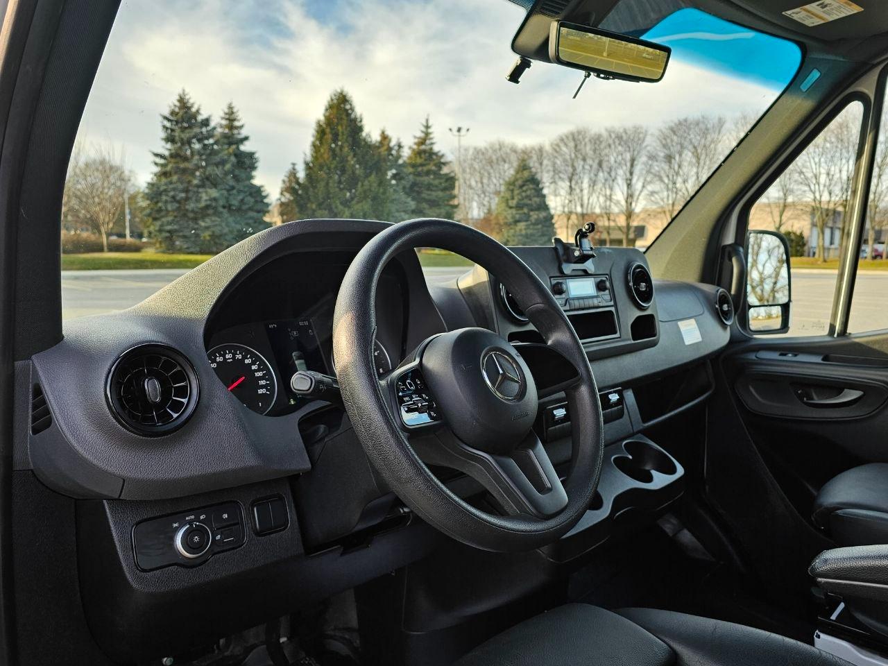 Mercedes-Benz Sprinter 2500 170-in. WB 2024