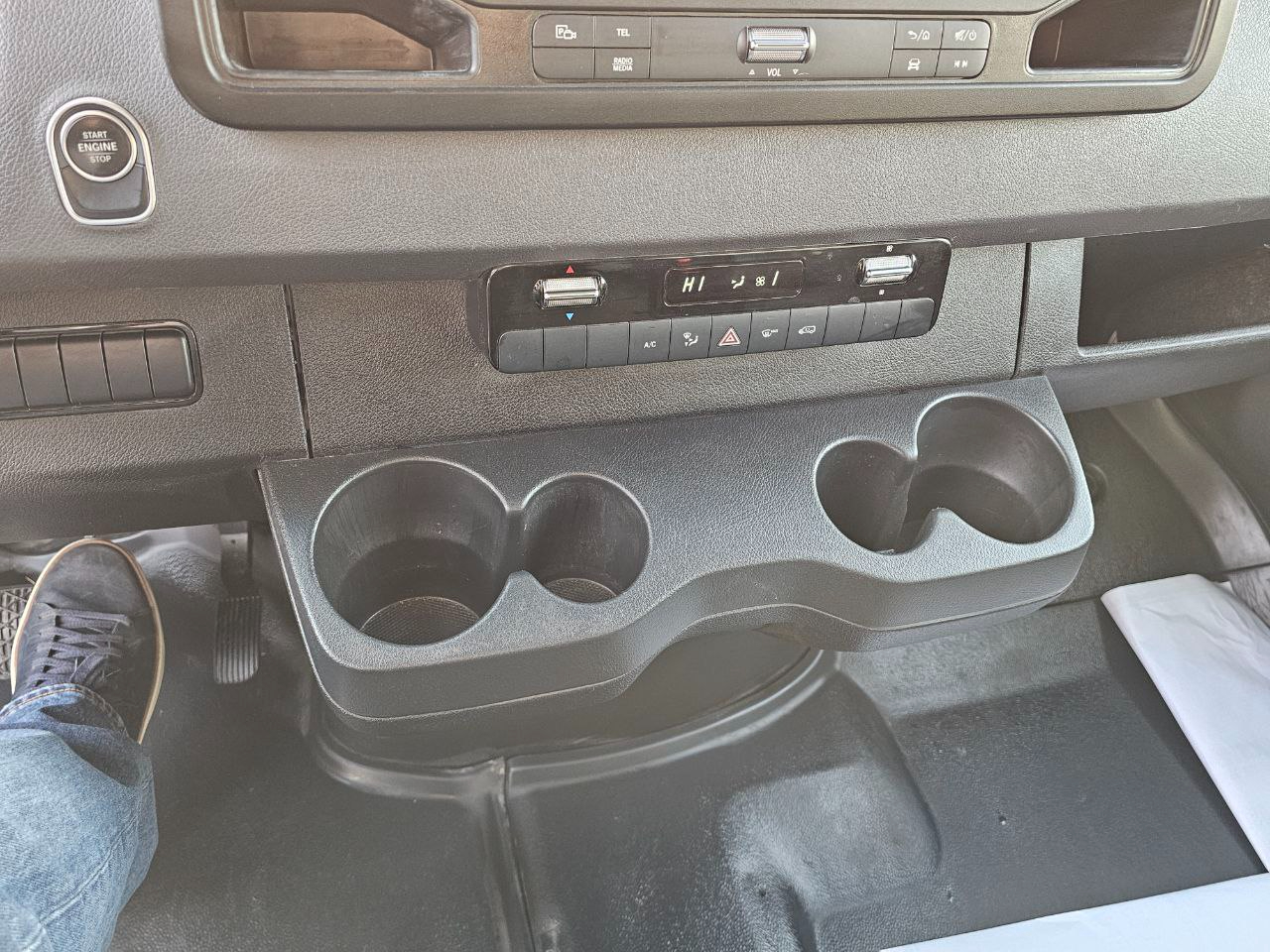 Mercedes-Benz Sprinter 2500 170-in. WB 2024