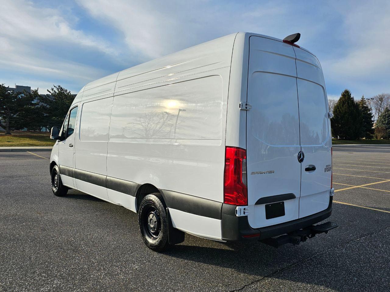 Mercedes-Benz Sprinter 2500 170-in. WB 2024