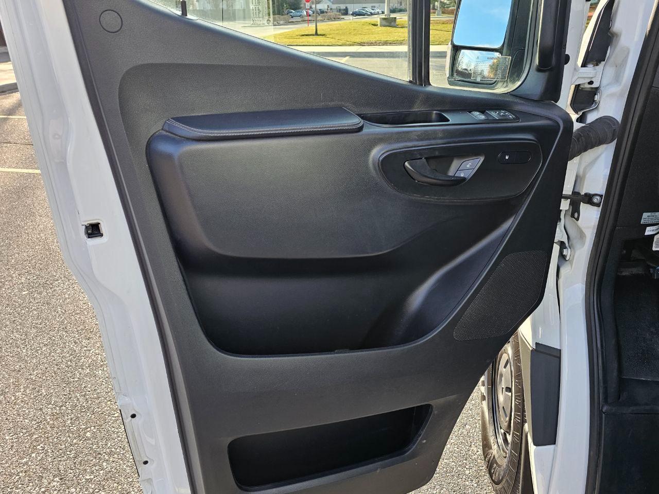 Mercedes-Benz Sprinter 2500 170-in. WB 2024