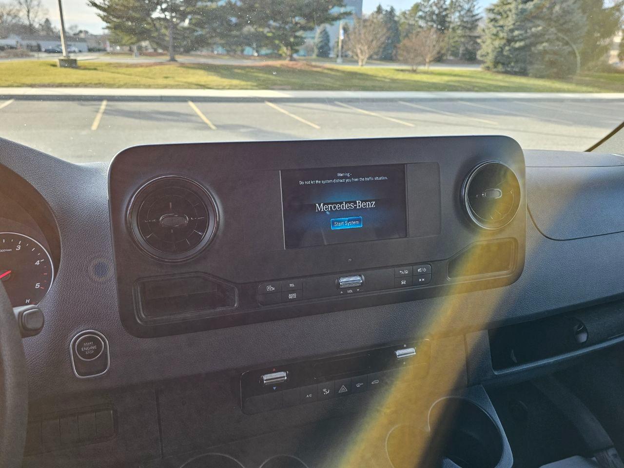 Mercedes-Benz Sprinter 2500 170-in. WB 2024