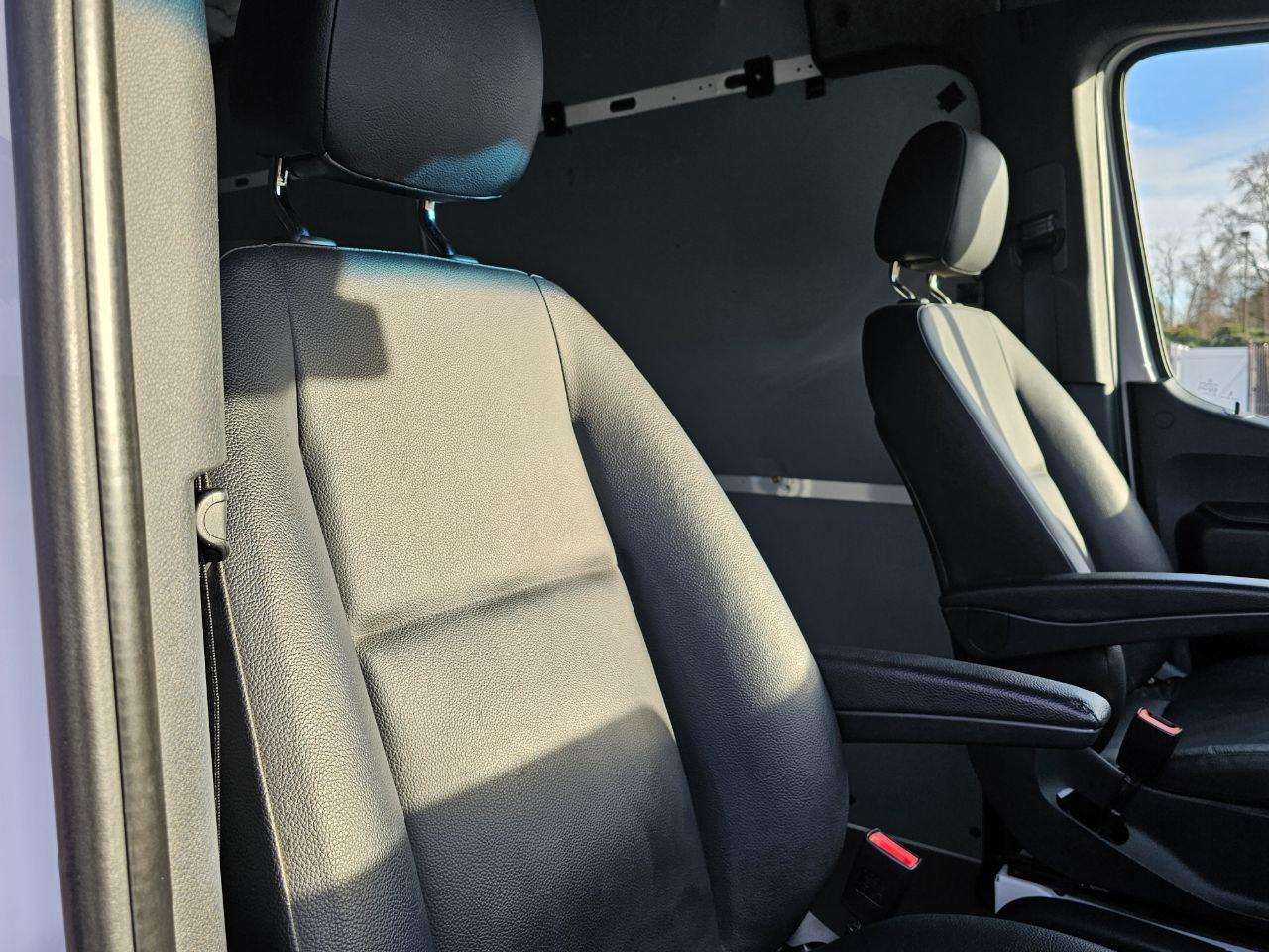 Mercedes-Benz Sprinter 2500 170-in. WB 2024