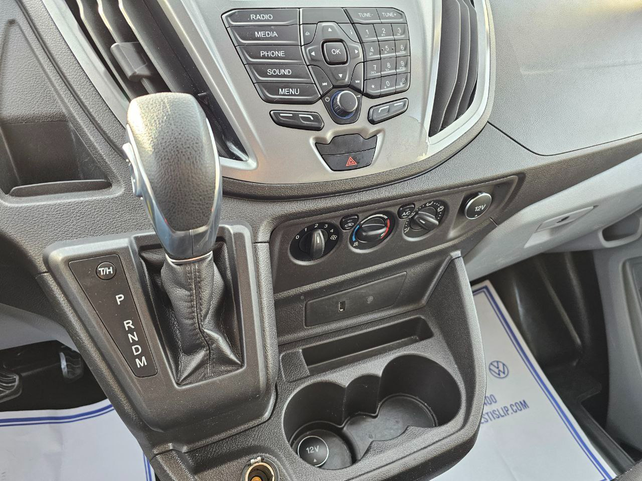 Ford Transit 350 Wagon Med. Roof XLT w/Sliding Pass. 148-in. WB 2019