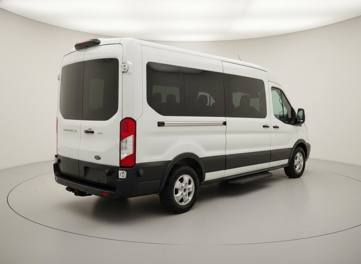 Ford Transit 350 Wagon Med. Roof XLT w/Sliding Pass. 148-in. WB 2019