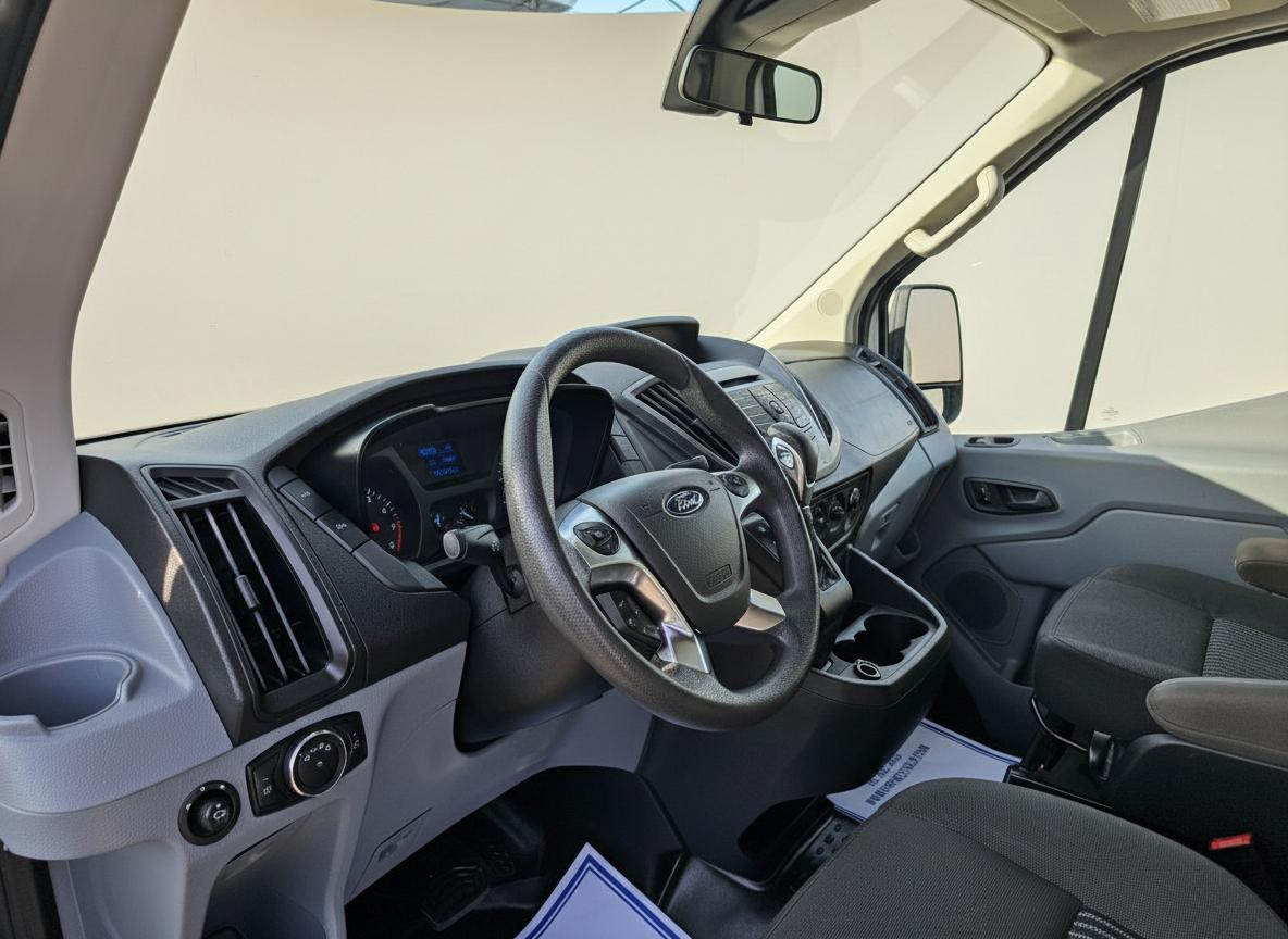 Ford Transit 350 Wagon Med. Roof XLT w/Sliding Pass. 148-in. WB 2019