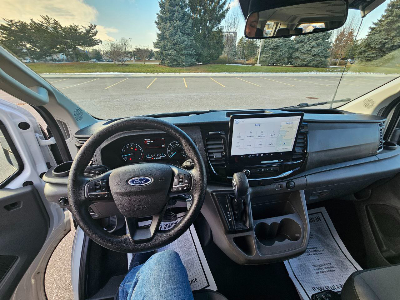 Ford Transit 350 Wagon Low Roof XLT w/Sliding Pass. 148-in. WB 2025