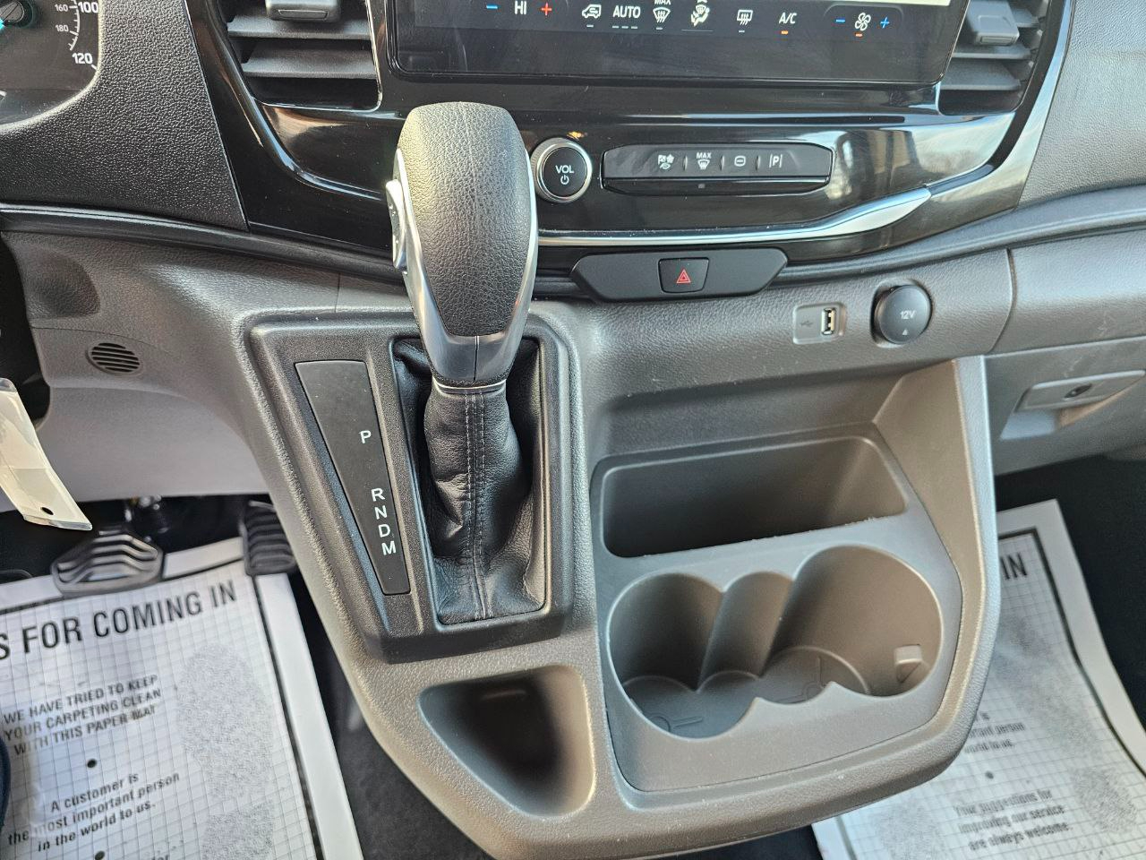 Ford Transit 350 Wagon Low Roof XLT w/Sliding Pass. 148-in. WB 2025