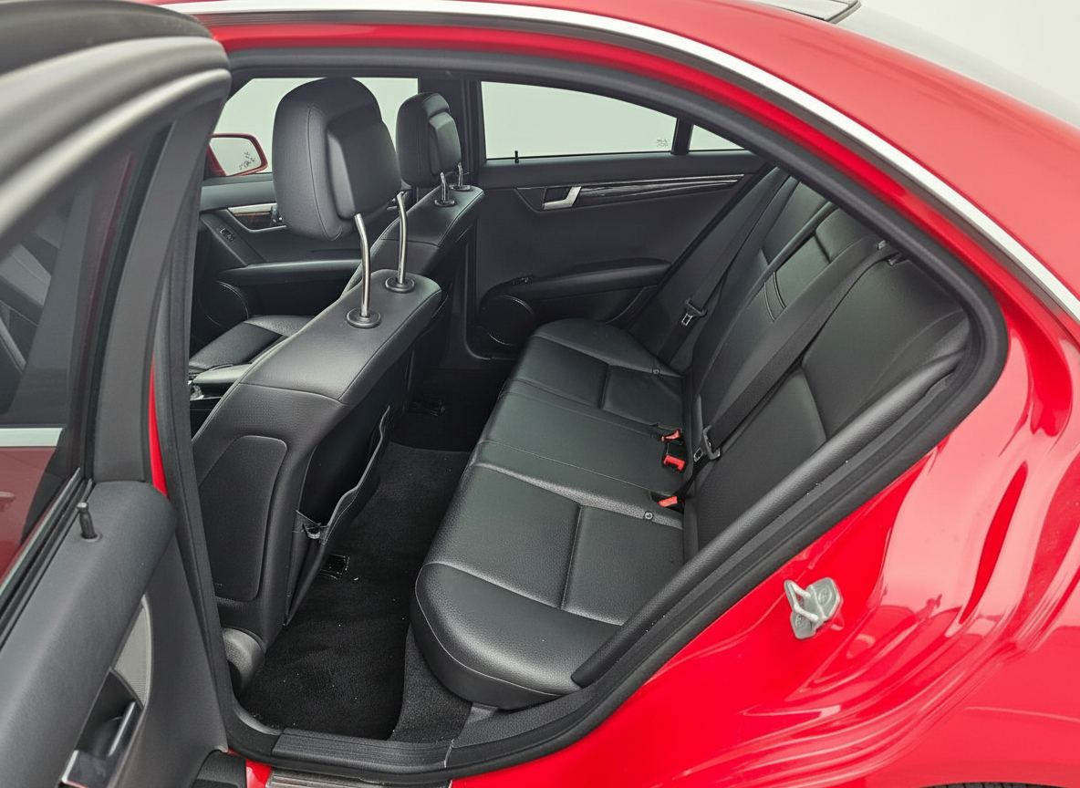 Mercedes-Benz C-Class C300 4MATIC Sport Sedan 2013