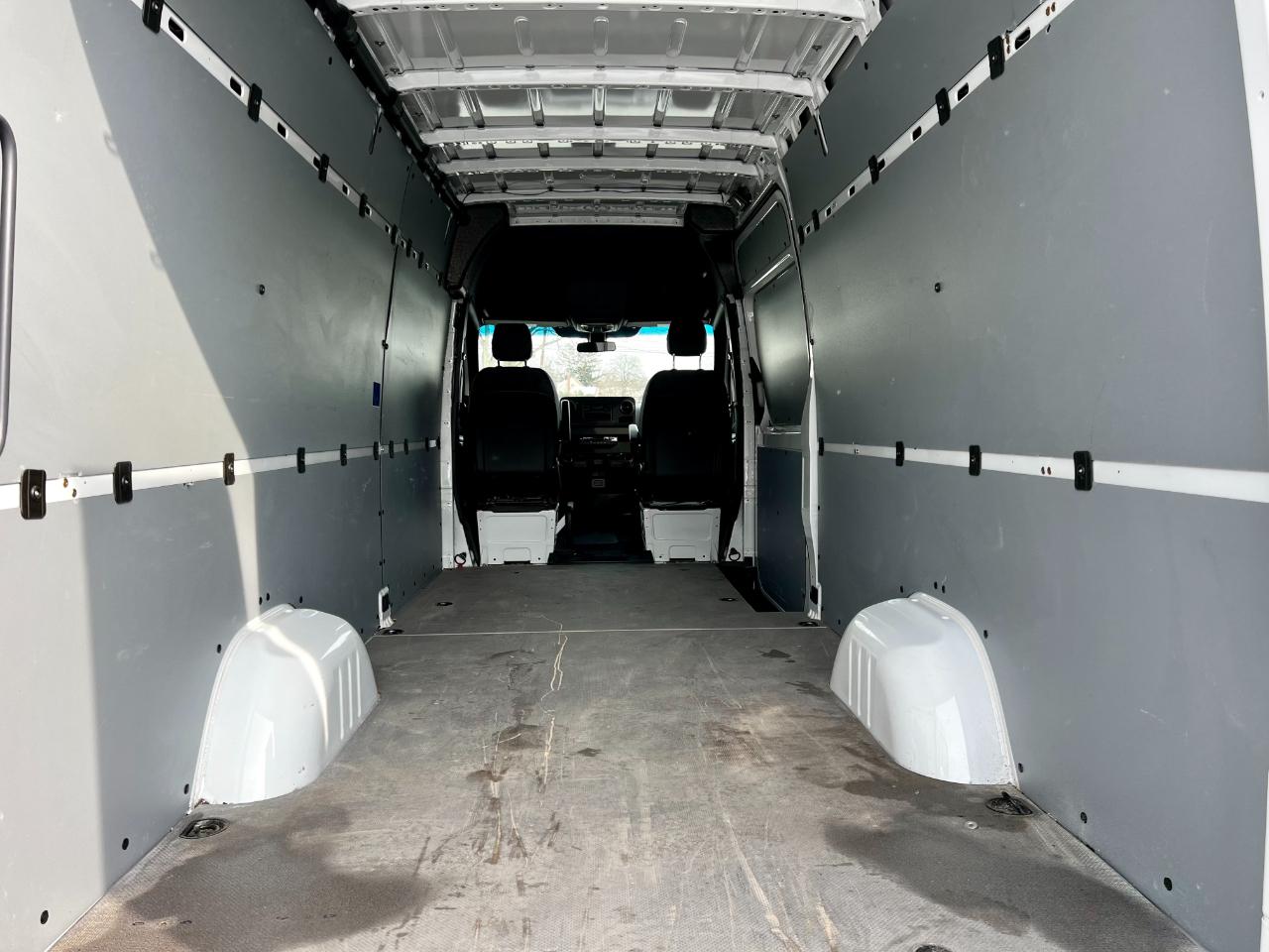 Mercedes-Benz Sprinter 2500 170-in. WB 2022