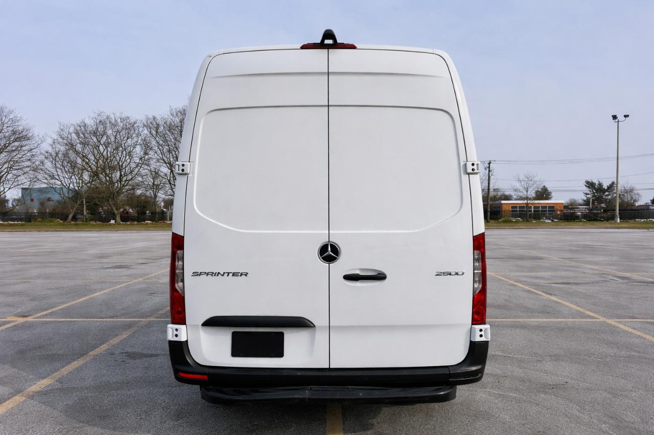Mercedes-Benz Sprinter 2500 170-in. WB 2022