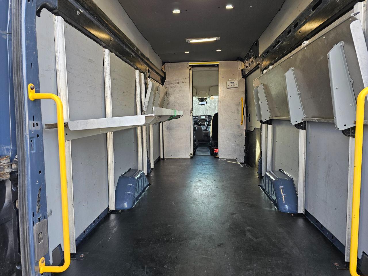 Ford Transit 250 Van High Roof w/Sliding Pass. 148-in. WB EL 2021