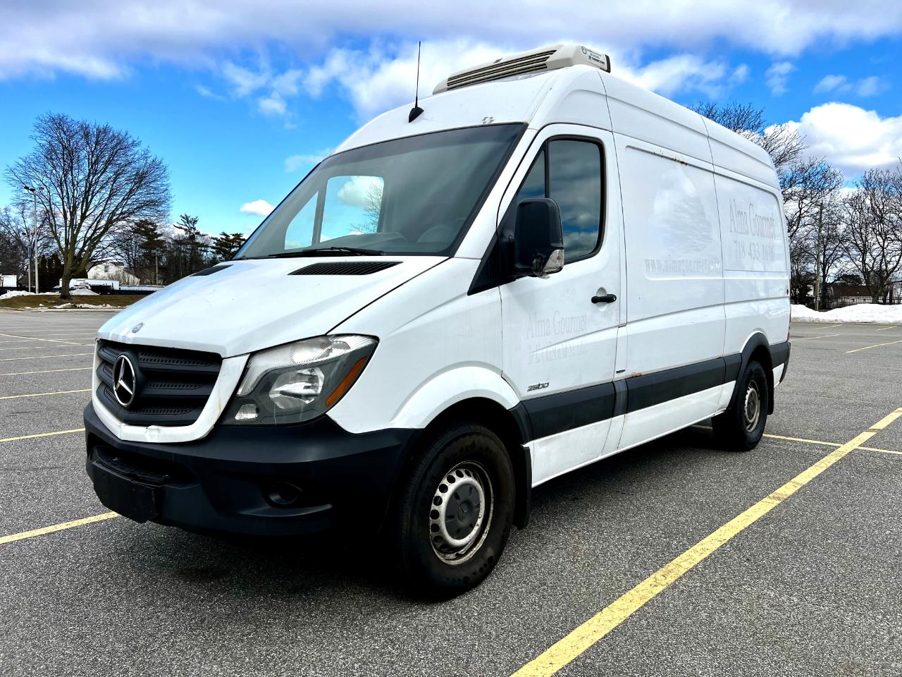 Mercedes-Benz Sprinter 2500 High Roof 144-in. WB 2014