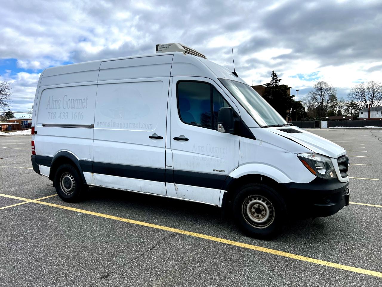 Mercedes-Benz Sprinter 2500 High Roof 144-in. WB 2014