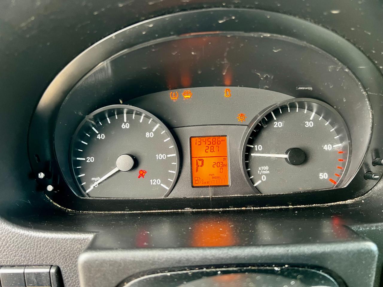 Mercedes-Benz Sprinter 2500 High Roof 144-in. WB 2014