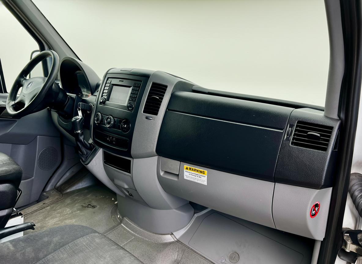 Mercedes-Benz Sprinter 2500 High Roof 144-in. WB 2014