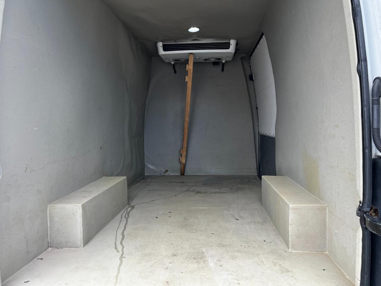 Mercedes-Benz Sprinter 2500 High Roof 144-in. WB 2014