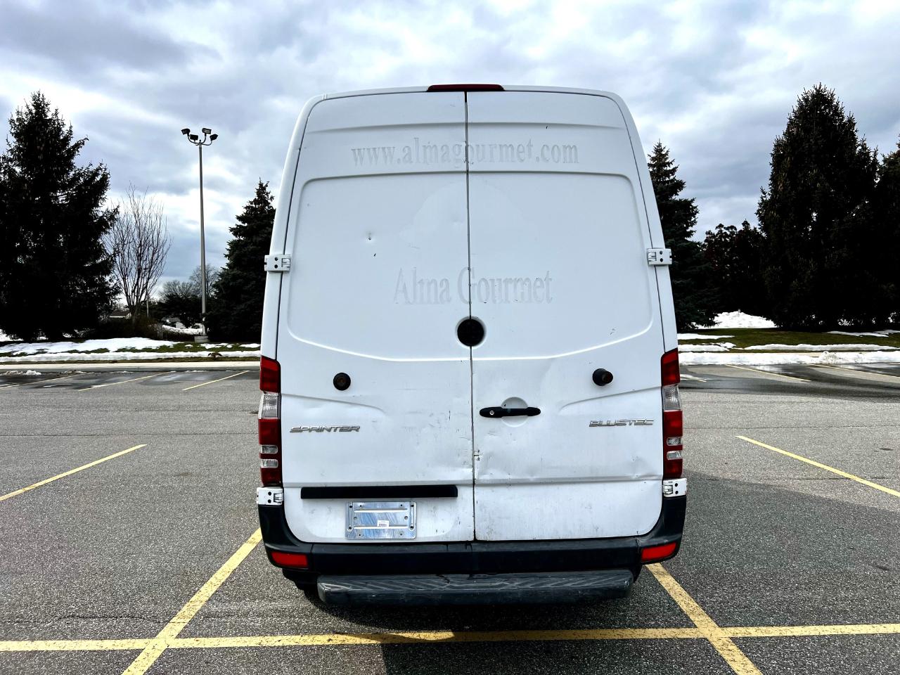 Mercedes-Benz Sprinter 2500 High Roof 144-in. WB 2014