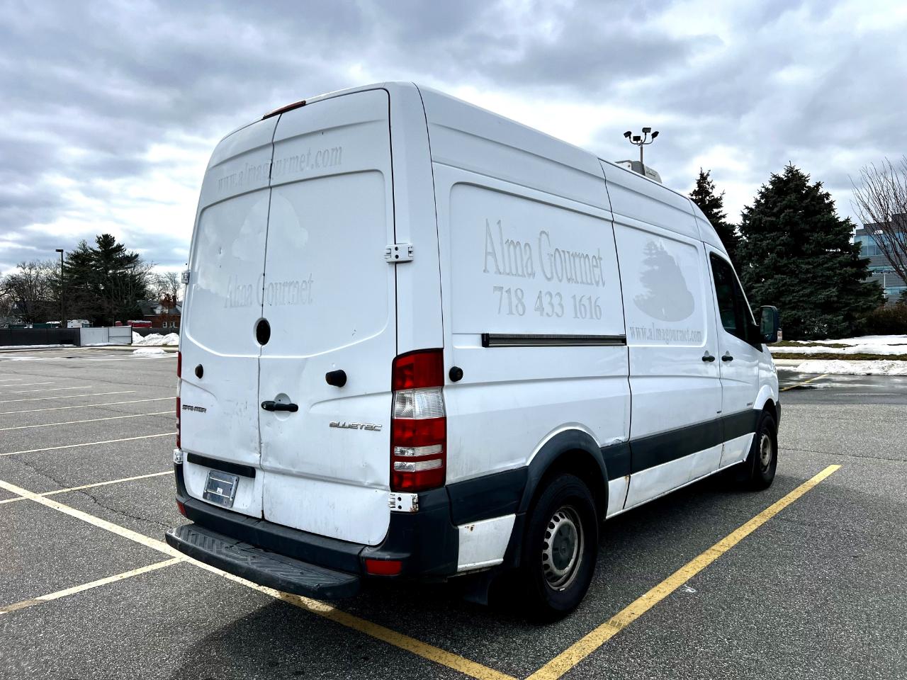 Mercedes-Benz Sprinter 2500 High Roof 144-in. WB 2014