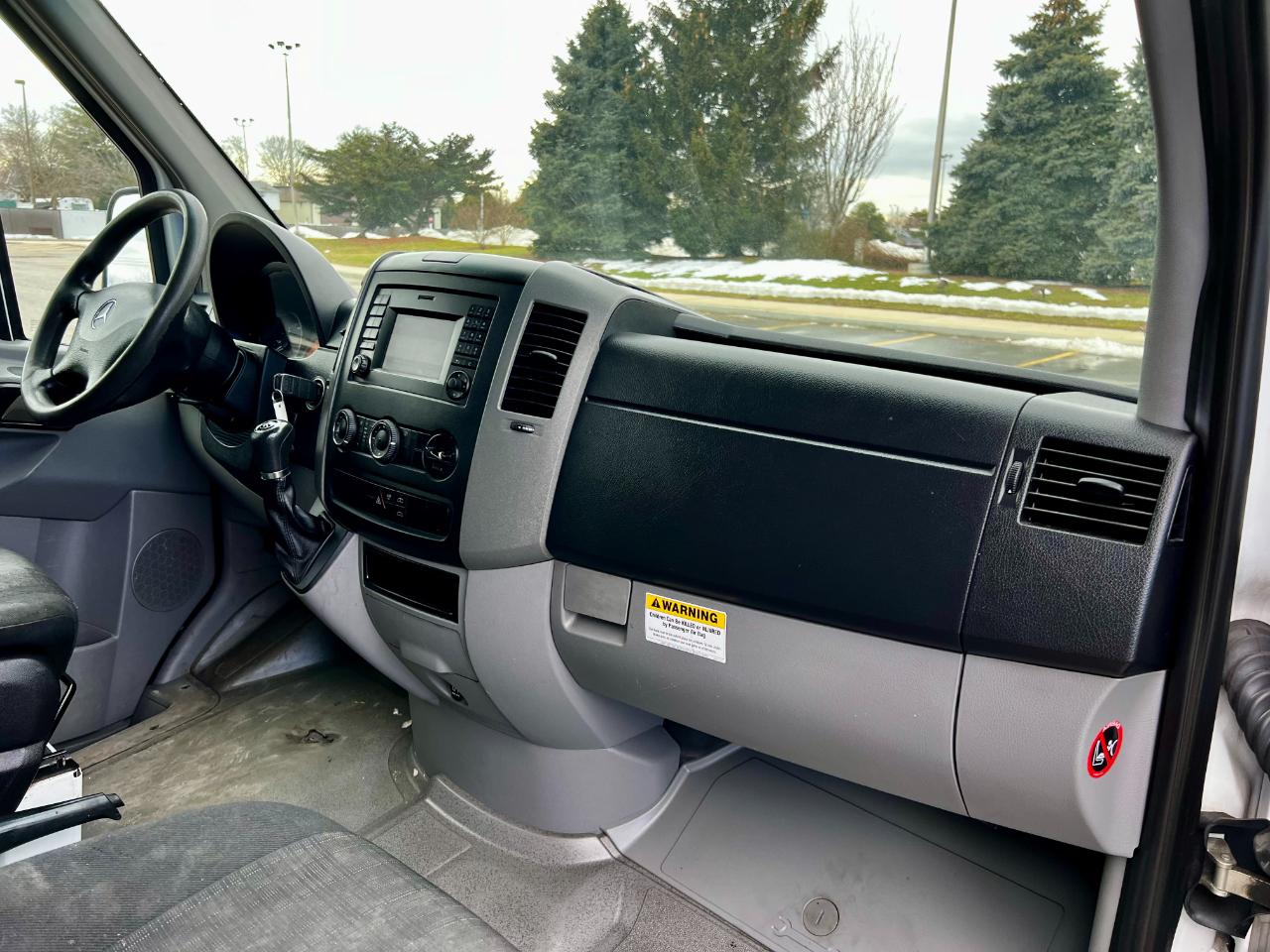 Mercedes-Benz Sprinter 2500 High Roof 144-in. WB 2014