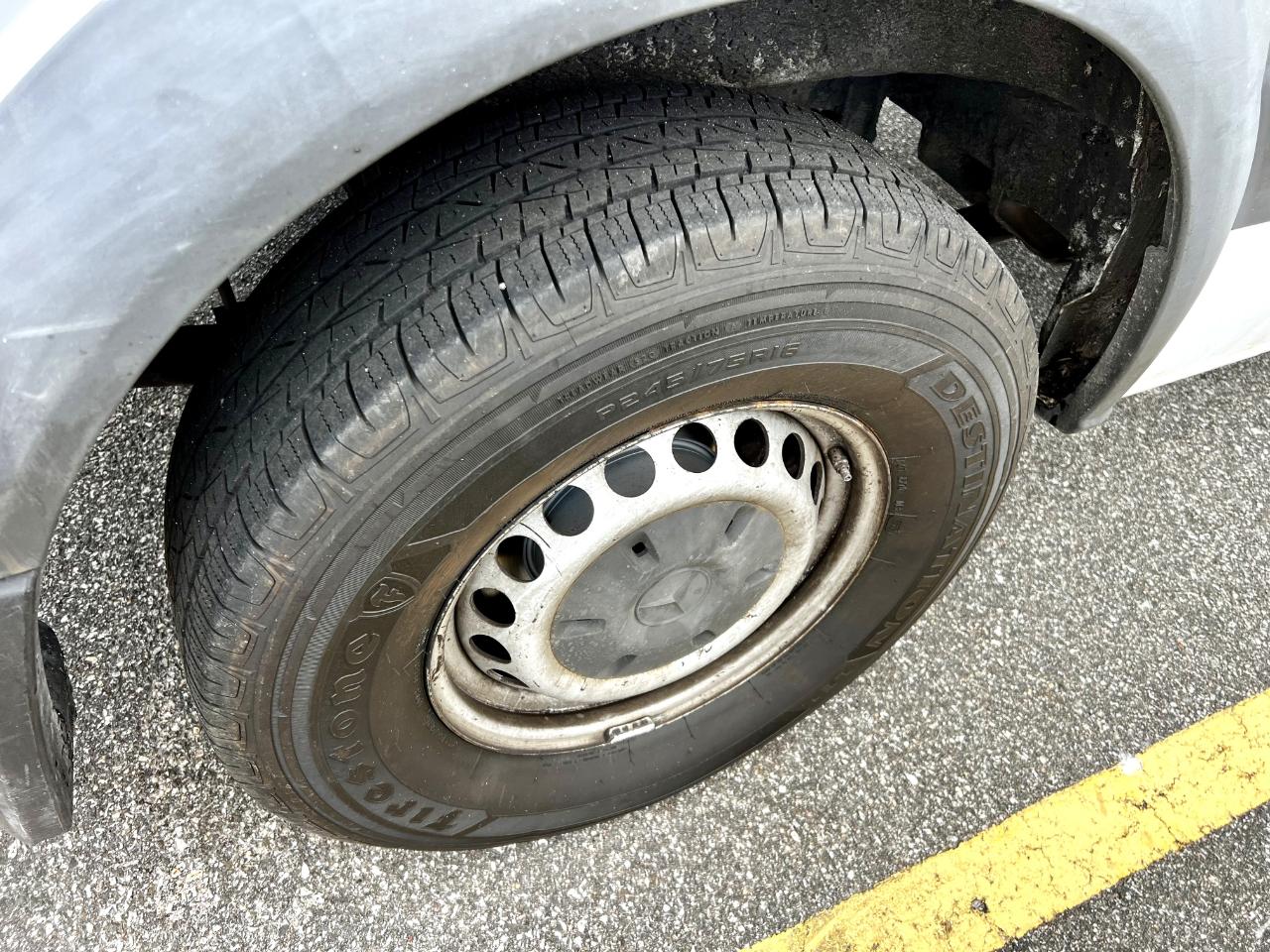 Mercedes-Benz Sprinter 2500 High Roof 144-in. WB 2014