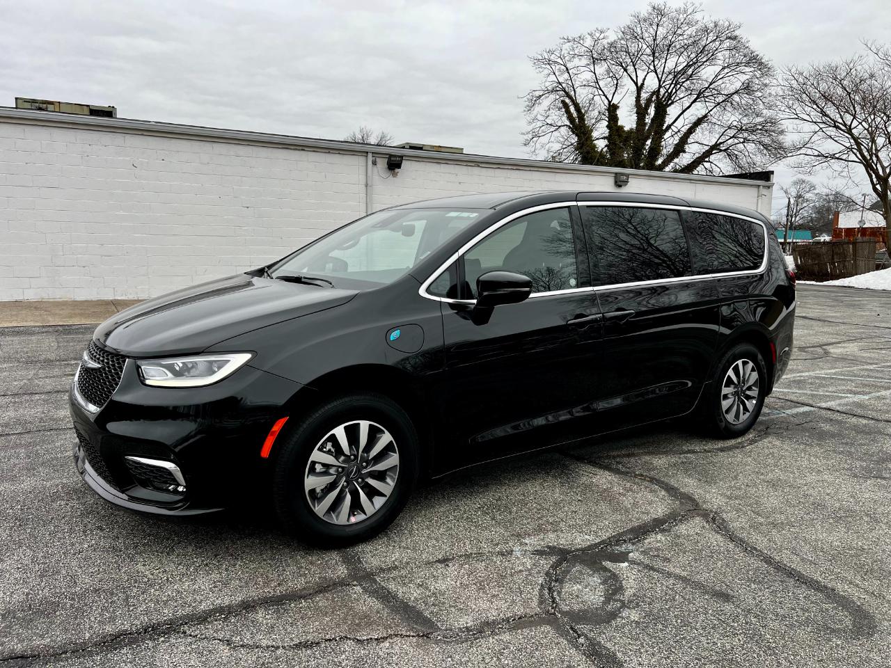 Chrysler Pacifica Hybrid Select 2025