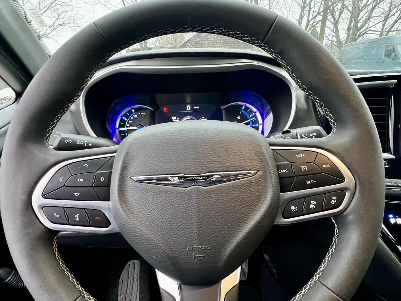 Chrysler Pacifica Hybrid Select 2025