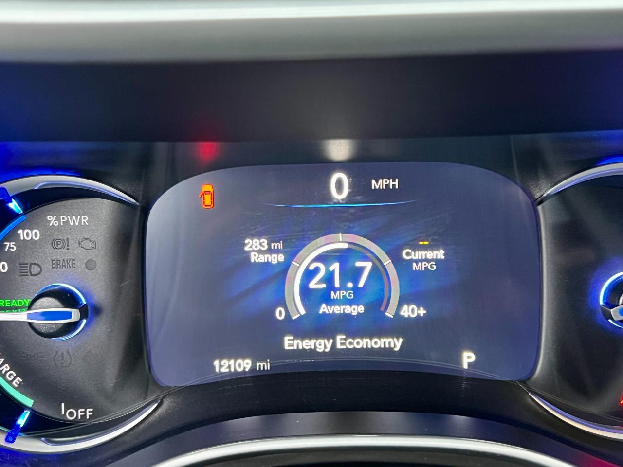 Chrysler Pacifica Hybrid Select 2025