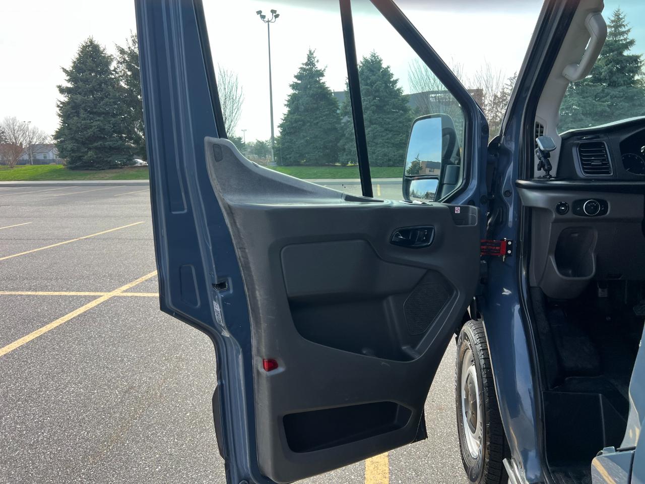 Ford Transit 250 Van High Roof w/Sliding Pass. 148-in. WB EL 2020