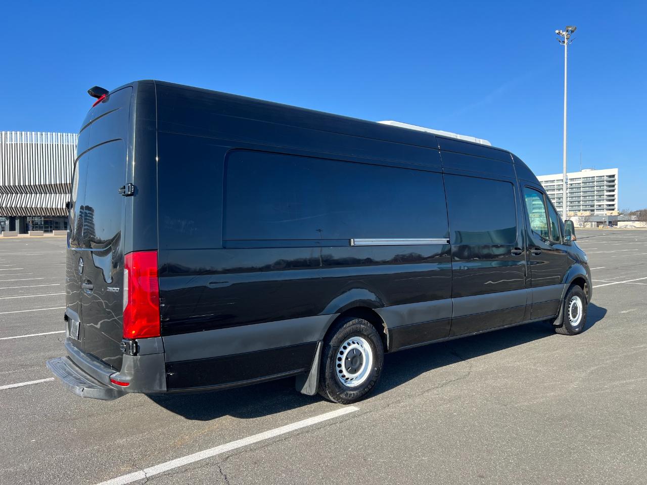 Freightliner Sprinter 2500 170-in. WB 2020