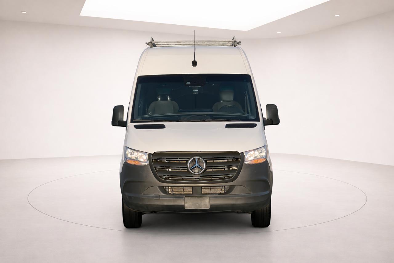 Mercedes-Benz Sprinter 3500 170-in. WB 2023