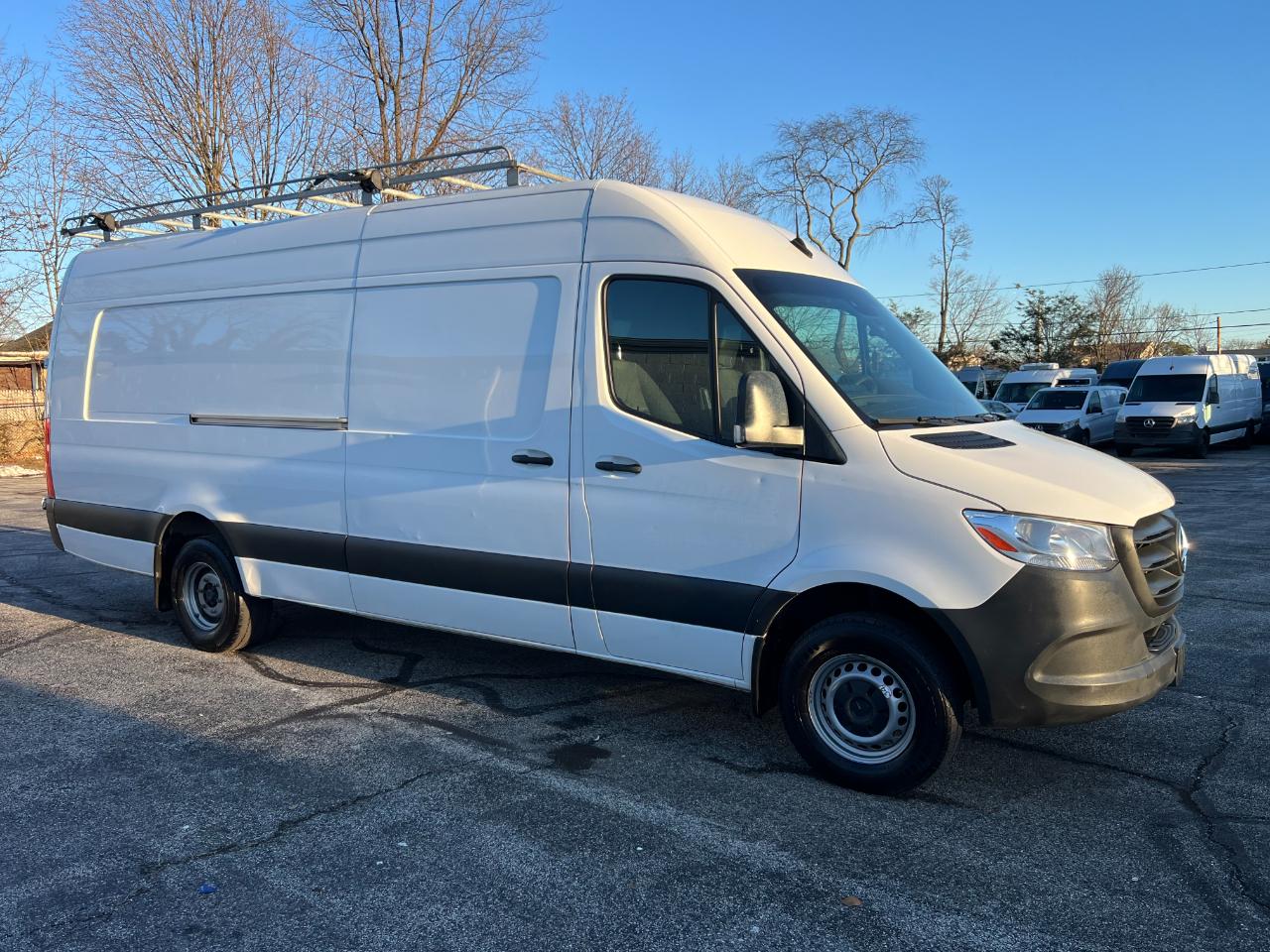 Mercedes-Benz Sprinter 3500 170-in. WB 2023